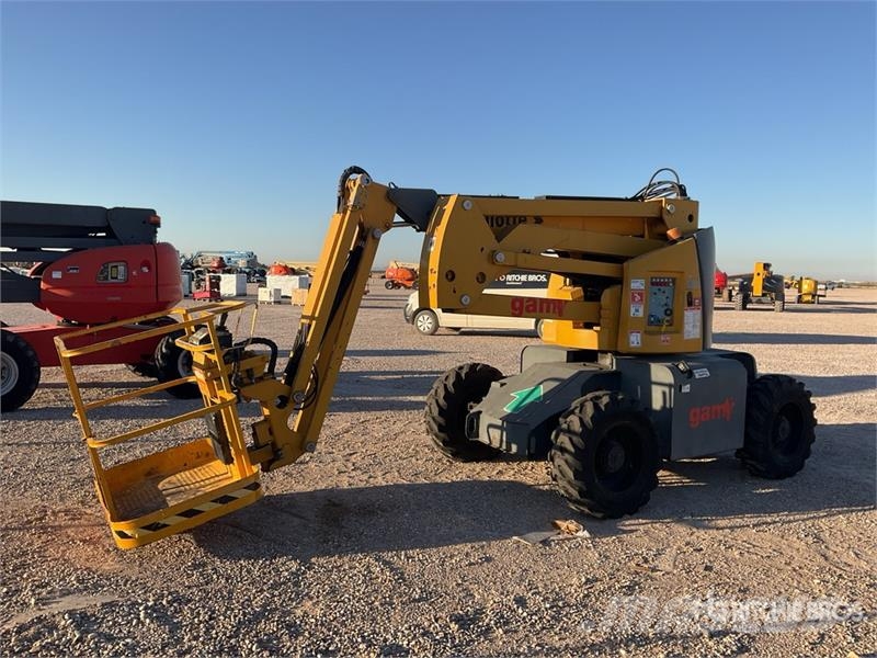 Haulotte HA12PX Diesel 12 mts Articulating Boom Lift Bomlifte med knækarm