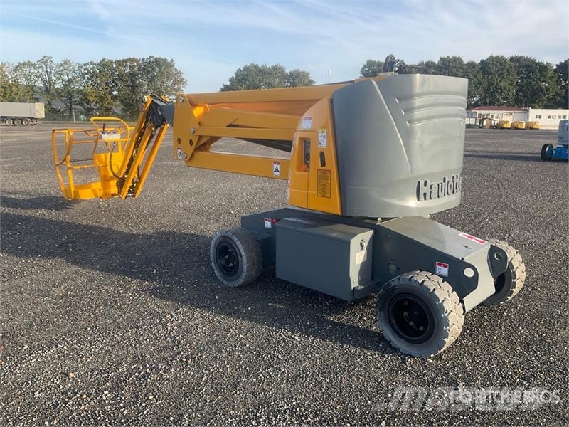 Haulotte HA151P 2WD Electric Articulating Boom Lift Elevadores braços articulados