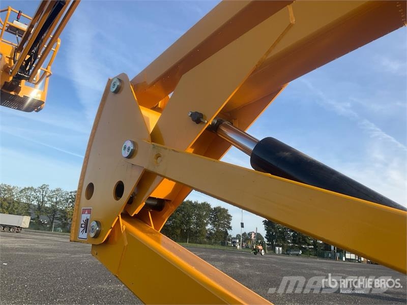 Haulotte HA151P 2WD Electric Articulating Boom Lift Elevadores braços articulados