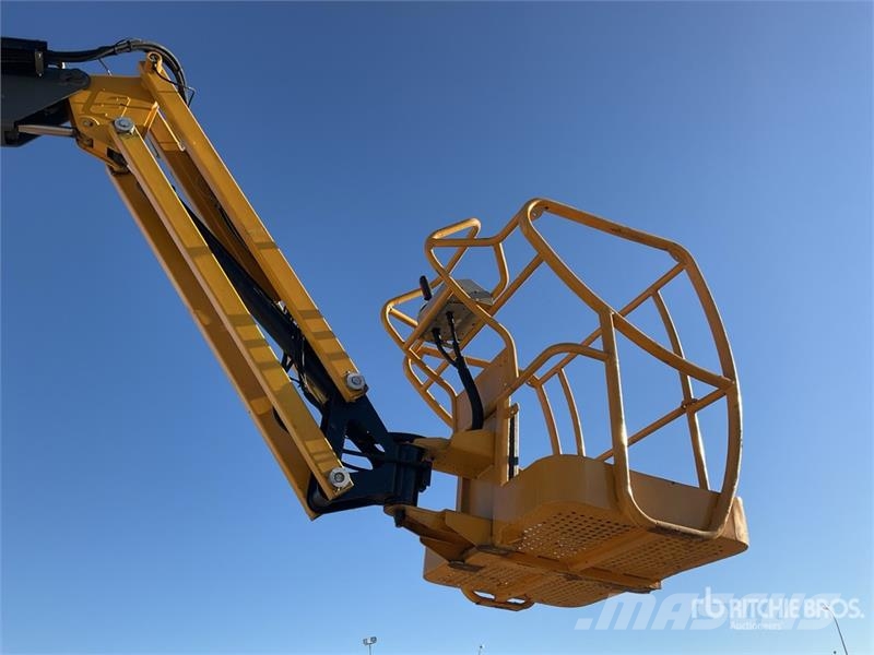 Haulotte HA15IP Electric Articulating Boom Lift Bomlifte med knækarm