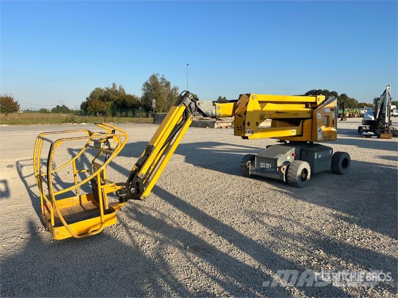 Haulotte HA15IP Electric Articulating Boom Lift (Inoperable Zglobne podizne platforme