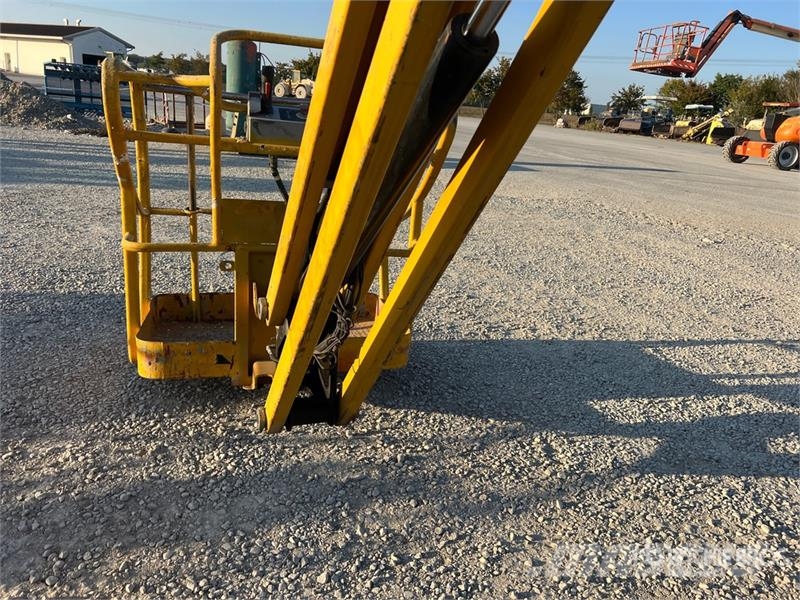 Haulotte HA15IP Electric Articulating Boom Lift (Inoperable Zglobne podizne platforme