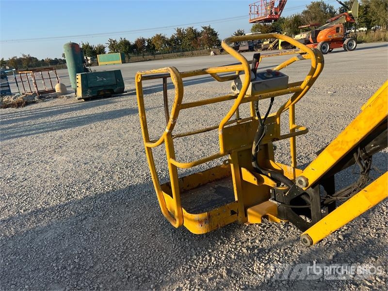 Haulotte HA15IP Electric Articulating Boom Lift (Inoperable Zglobne podizne platforme