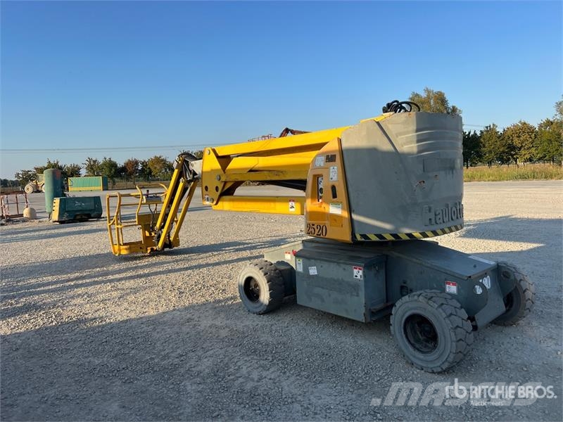 Haulotte HA15IP Electric Articulating Boom Lift (Inoperable Zglobne podizne platforme