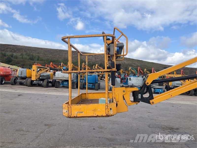 Haulotte HA16 RTJ PRO 4WD Diesel Articulating Boom Lift Gelenkteleskoparbeitsbühnen