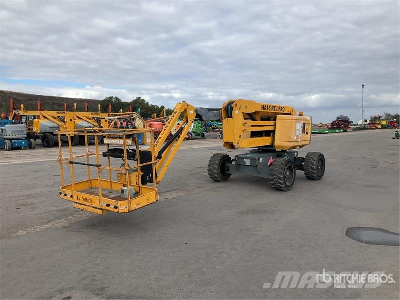 Haulotte HA16 RTJ PRO 4WD Diesel Articulating Boom Lift Gelenkteleskoparbeitsbühnen