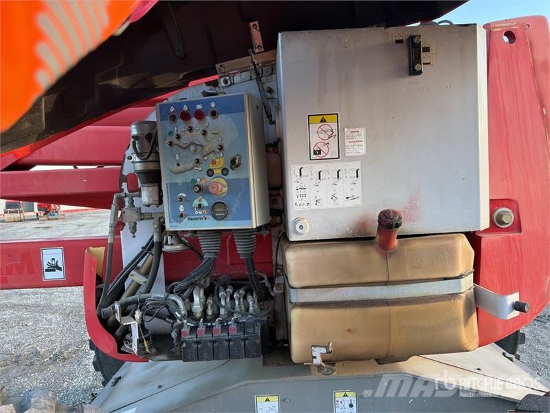 Haulotte HA16PX 4WD Diesel Nacelle Articulee Articulating B رافعات سلة مفصلية