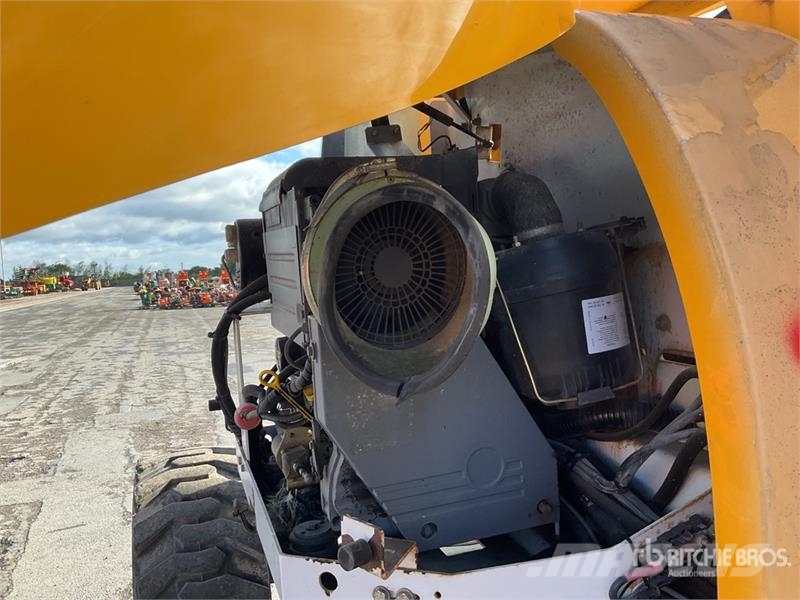 Haulotte HA16PX 4WD Diesel Articulating Boom Lift Strēles pacēlāji