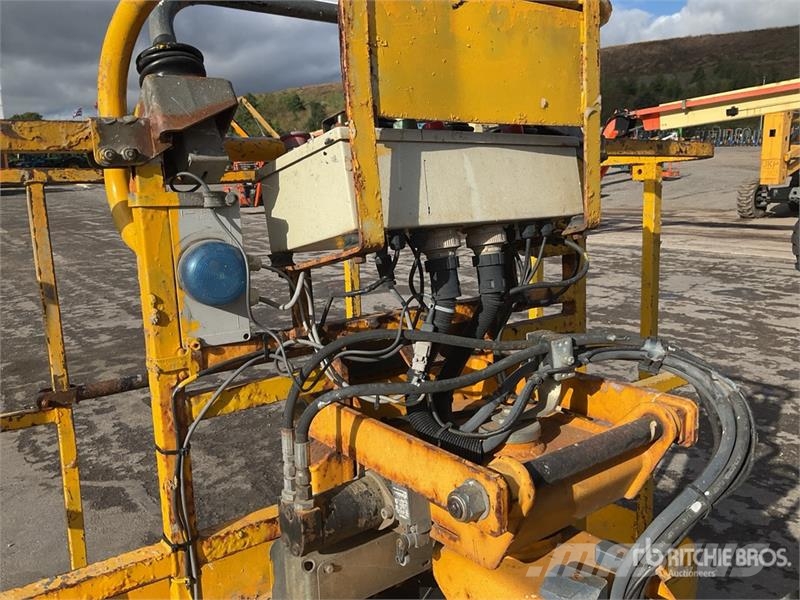 Haulotte HA16PX 4WD Diesel Articulating Boom Lift Strēles pacēlāji