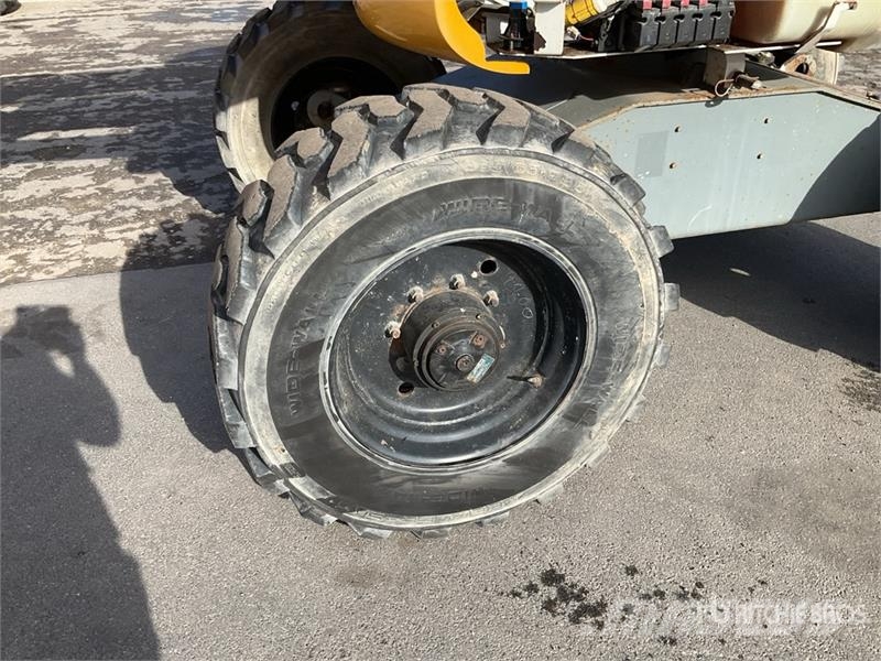 Haulotte HA16PX 4WD Diesel Articulating Boom Lift Strēles pacēlāji