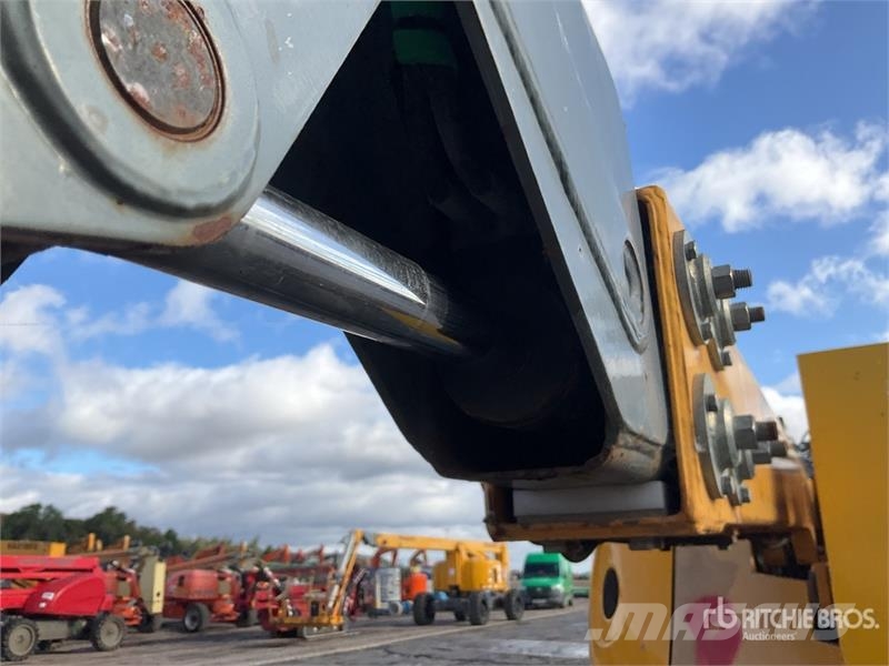 Haulotte HA16PX 4WD Diesel Articulating Boom Lift Strēles pacēlāji
