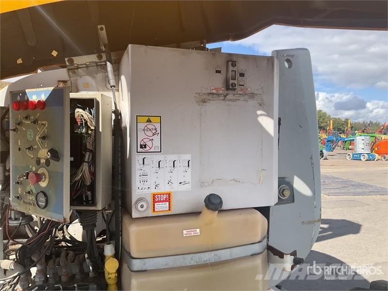 Haulotte HA16PX 4WD Diesel Articulating Boom Lift Gelenkteleskoparbeitsbühnen