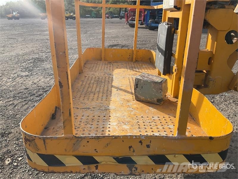 Haulotte HA16PX 4WD Diesel Articulating Boom Lift Strēles pacēlāji