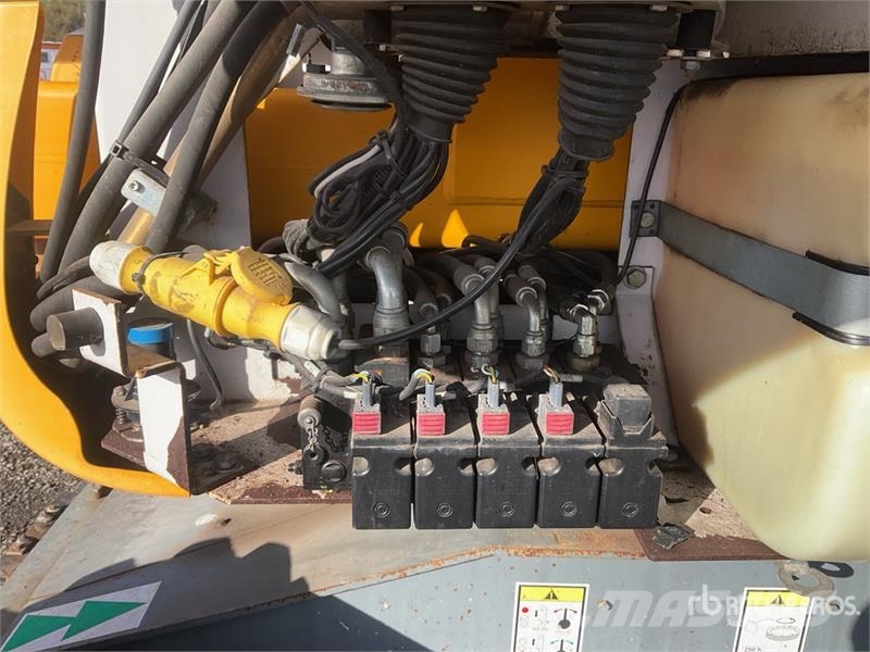 Haulotte HA16PX 4WD Diesel Articulating Boom Lift Zglobne podizne platforme