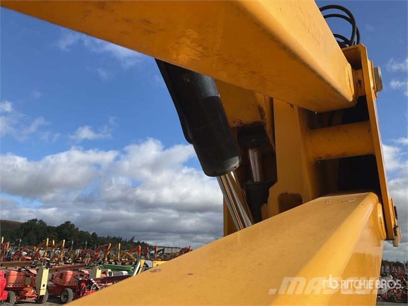 Haulotte HA16PX 4WD Diesel Articulating Boom Lift Strēles pacēlāji