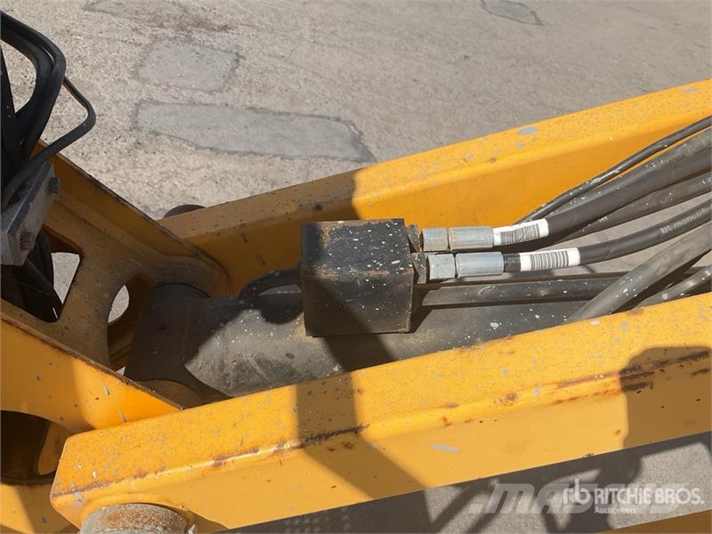 Haulotte HA16PX 4WD Diesel Articulating Boom Lift Gelenkteleskoparbeitsbühnen