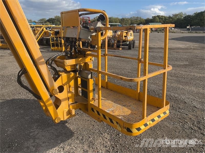 Haulotte HA16PX 4WD Diesel Articulating Boom Lift Strēles pacēlāji