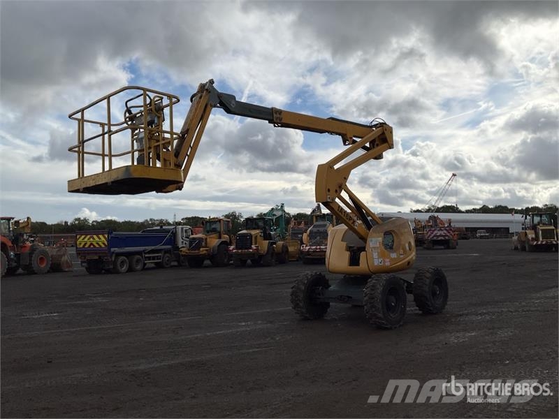 Haulotte HA16PX 4WD Diesel Articulating Boom Lift Articulated boom lifts