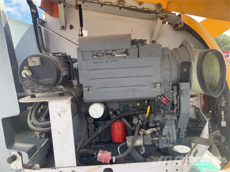 Haulotte HA16PX 4WD Diesel Articulating Boom Lift Gelenkteleskoparbeitsbühnen