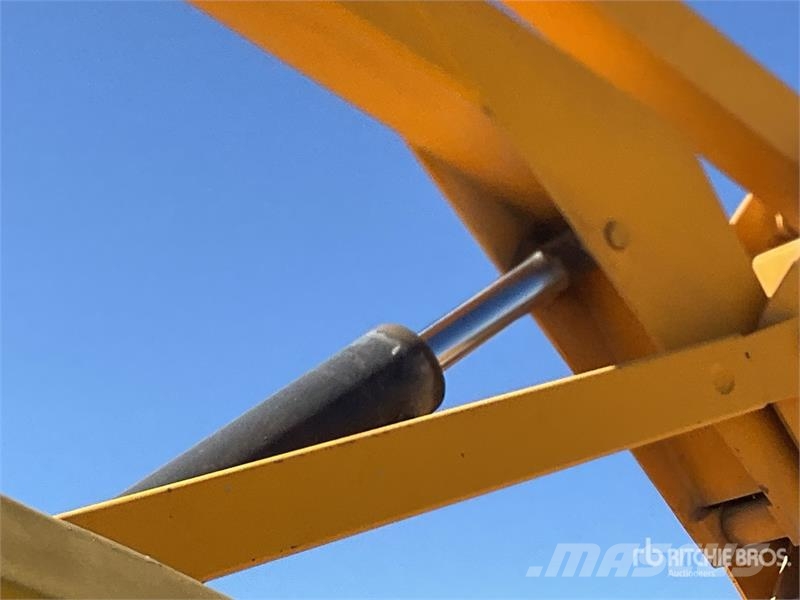 Haulotte HA16PXNT 4WD Diesel Articulating Boom Lift Bomlifte med knækarm
