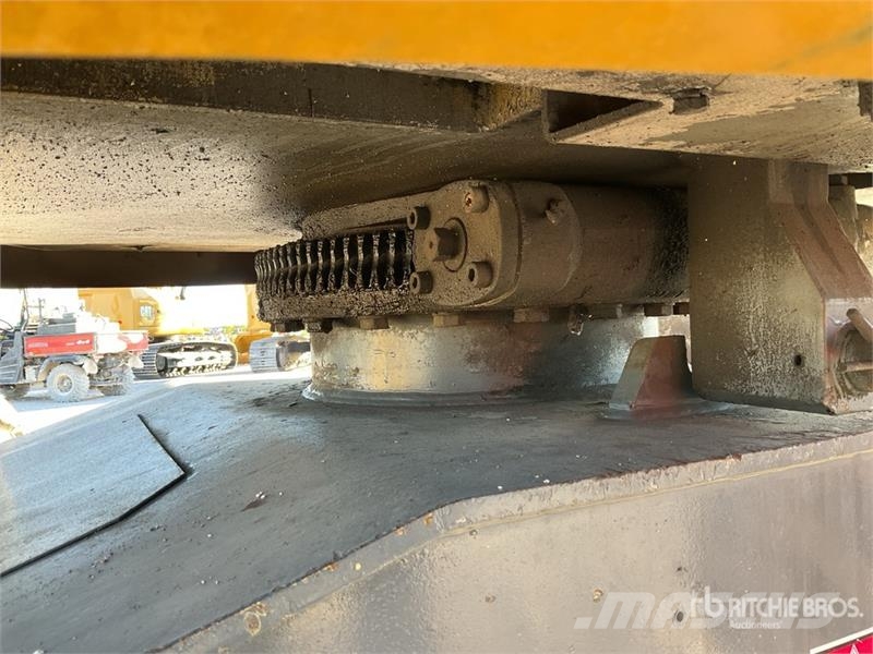 Haulotte HA16PXNT 4WD Diesel Articulating Boom Lift ブームリフト 屈伸型