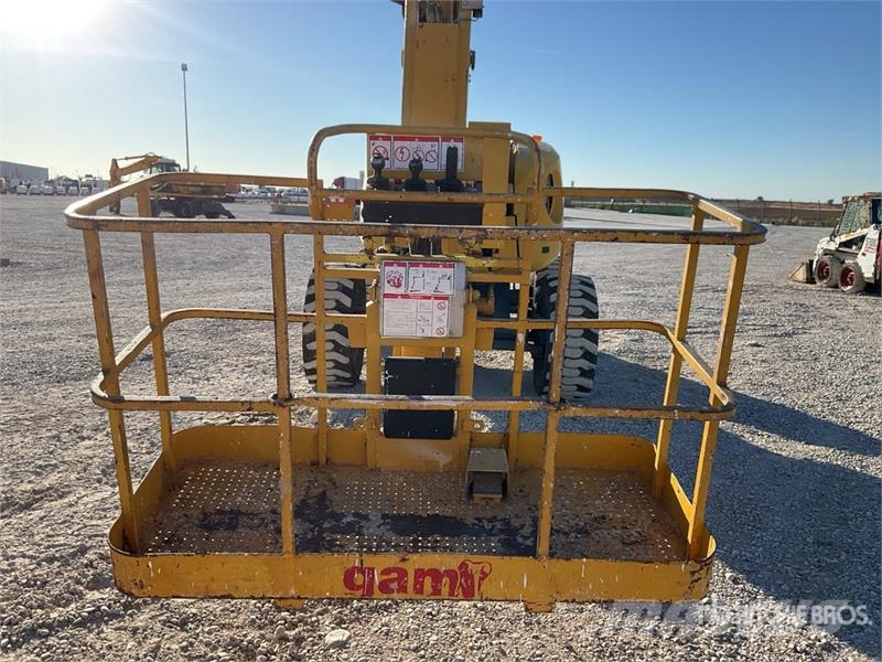 Haulotte HA16PXNT 4WD Diesel Articulating Boom Lift ブームリフト 屈伸型