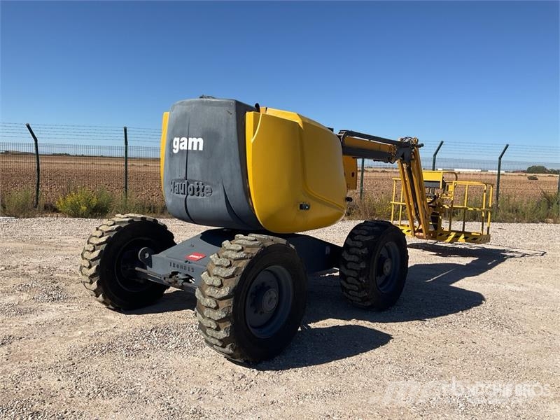 Haulotte HA16PXNT 4WD Diesel Articulating Boom Lift Bomlifte med knækarm