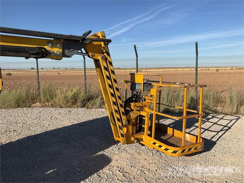 Haulotte HA16PXNT 4WD Diesel Articulating Boom Lift ブームリフト 屈伸型