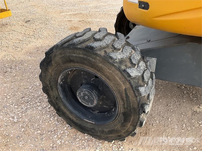 Haulotte HA16PXNT 4WD Diesel Articulating Boom Lift Bomlifte med knækarm