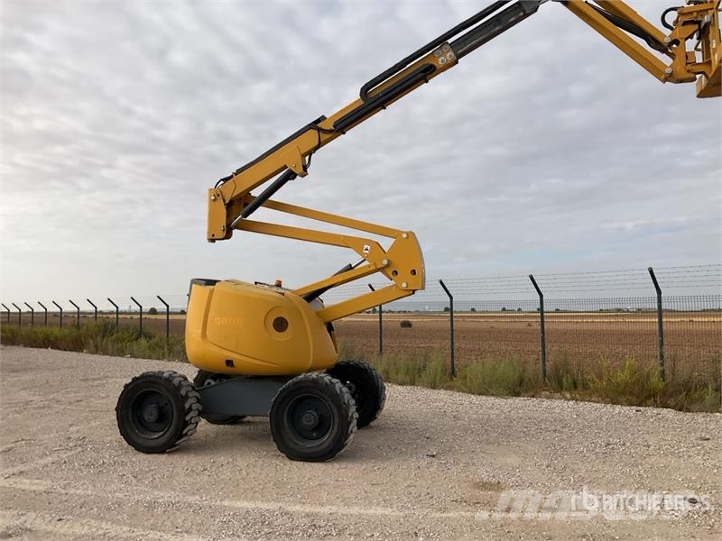 Haulotte HA16PXNT 4WD Diesel Articulating Boom Lift Bomlifte med knækarm