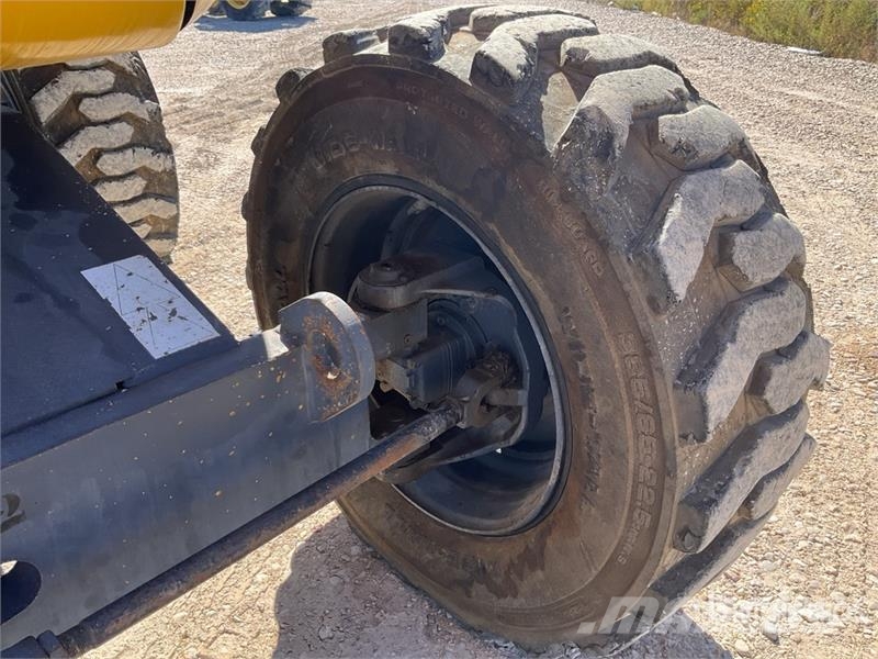 Haulotte HA16PXNT 4WD Diesel Articulating Boom Lift Bomlifte med knækarm