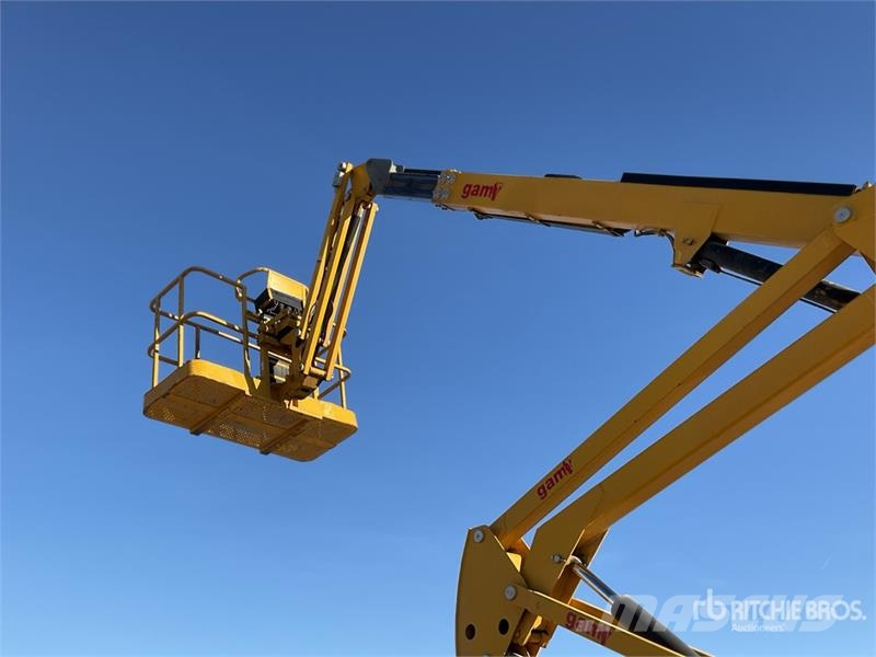 Haulotte HA16PXNT 4WD Diesel Articulating Boom Lift ブームリフト 屈伸型
