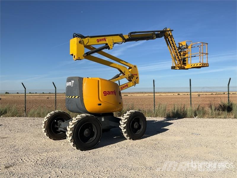 Haulotte HA16PXNT 4WD Diesel Articulating Boom Lift ブームリフト 屈伸型