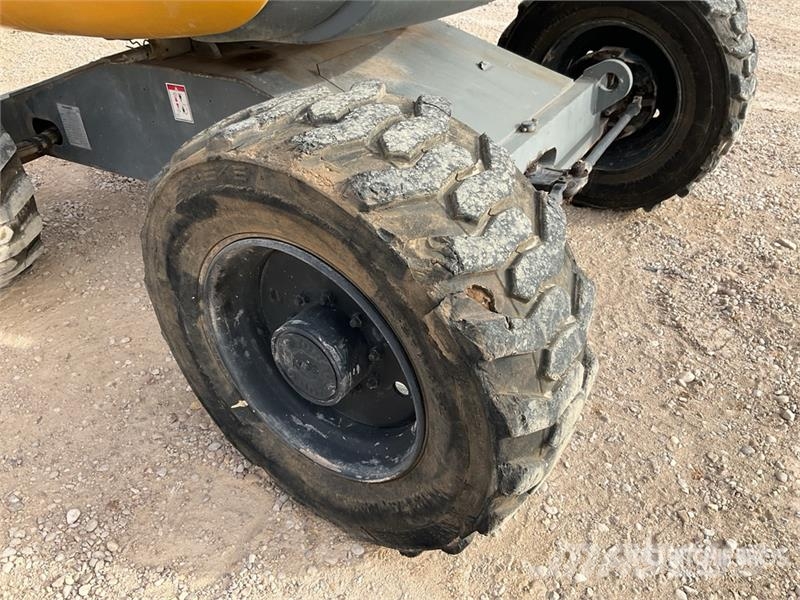Haulotte HA16PXNT 4WD Diesel Articulating Boom Lift Bomlifte med knækarm