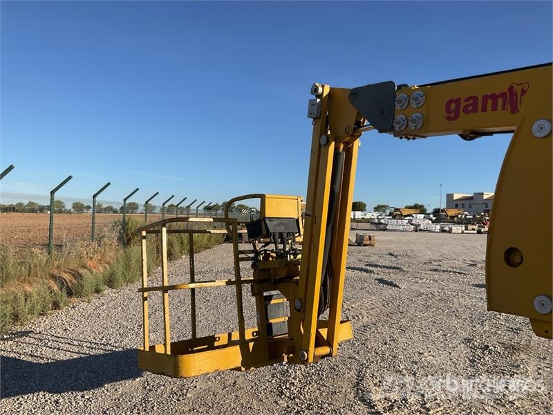 Haulotte HA16PXNT 4WD Diesel Articulating Boom Lift ブームリフト 屈伸型