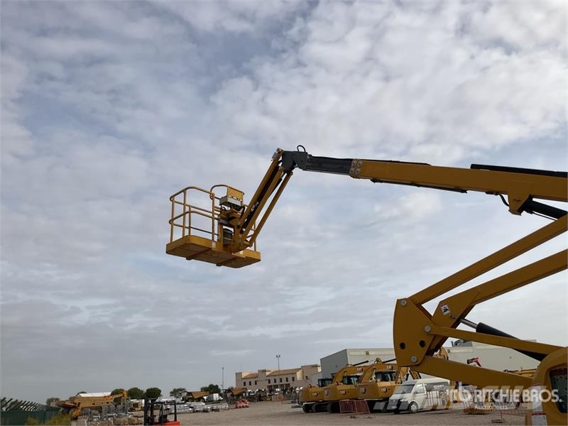 Haulotte HA16PXNT 4WD Diesel Articulating Boom Lift Bomlifte med knækarm