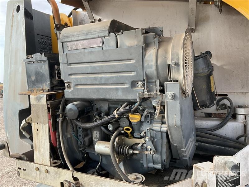 Haulotte HA16PXNT 4WD Diesel Articulating Boom Lift Bomlifte med knækarm