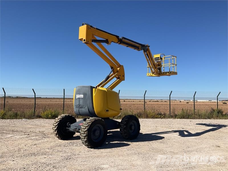 Haulotte HA16PXNT 4WD Diesel Articulating Boom Lift Bomlifte med knækarm