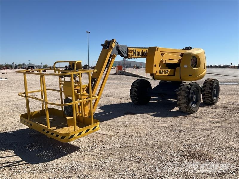 Haulotte HA16PXNT 4WD Diesel Articulating Boom Lift Bomlifte med knækarm