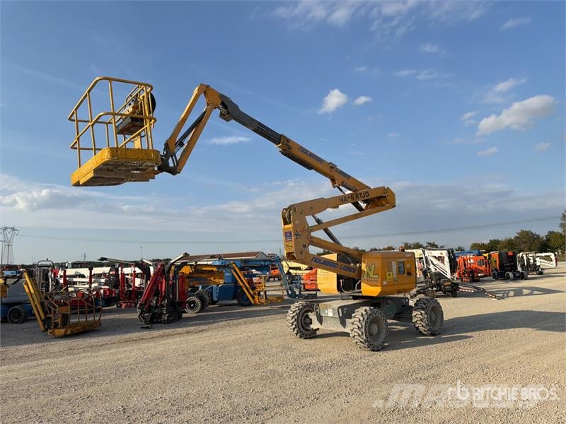 Haulotte HA16RT Diesel Articulating Boom Lift Nacelles articulées