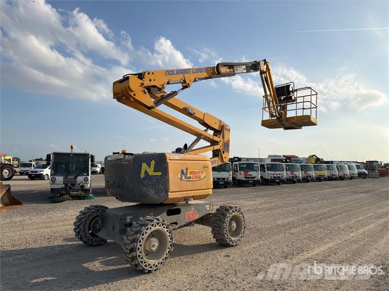 Haulotte HA16RT Diesel Articulating Boom Lift Nacelles articulées