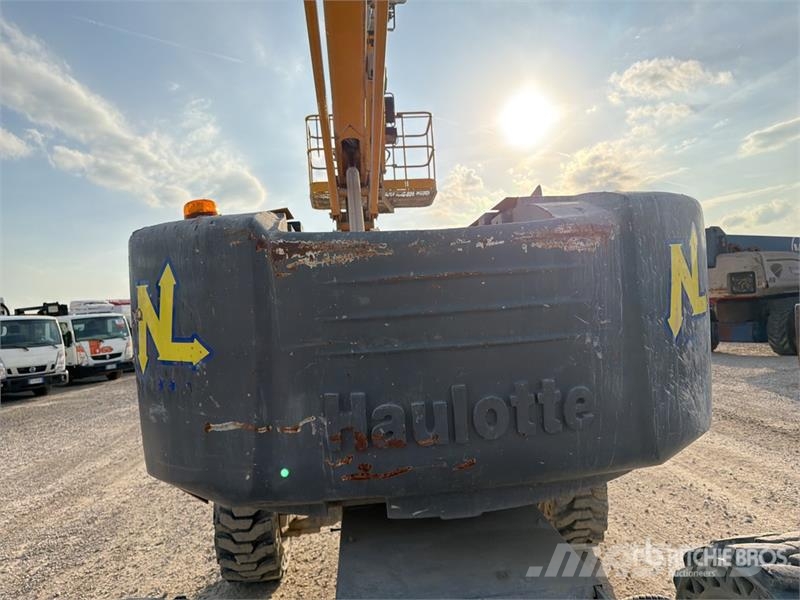 Haulotte HA16RT Diesel Articulating Boom Lift Nacelles articulées