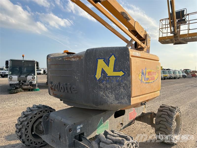 Haulotte HA16RT Diesel Articulating Boom Lift Nacelles articulées