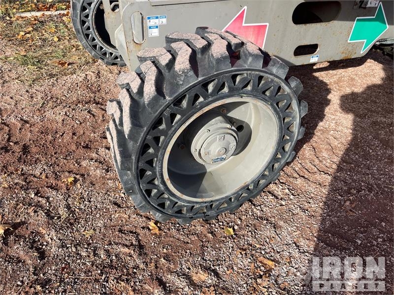 Haulotte HA16RTJ 4WD Diesel Articulating Boom Lift Strēles pacēlāji