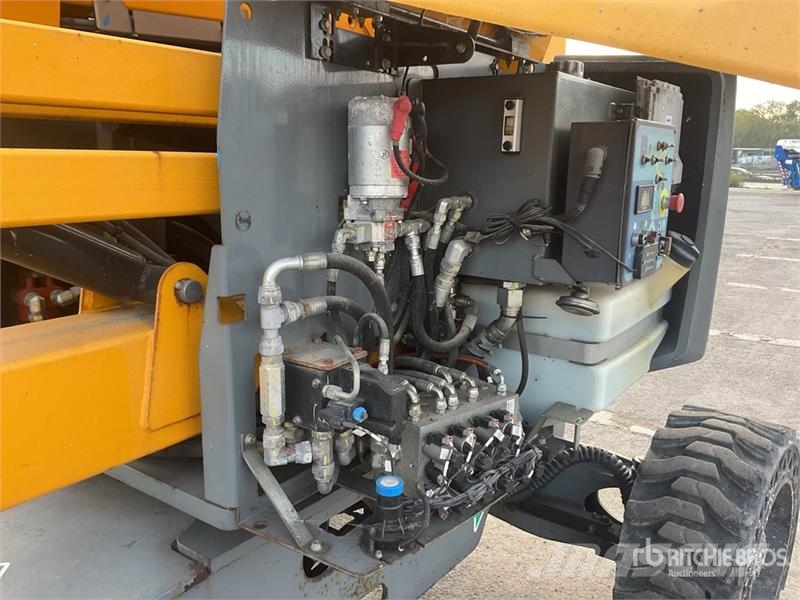 Haulotte HA16RTJ 4WD PRO Articulating Boom Lift Iseliikuvad poomtõstukid