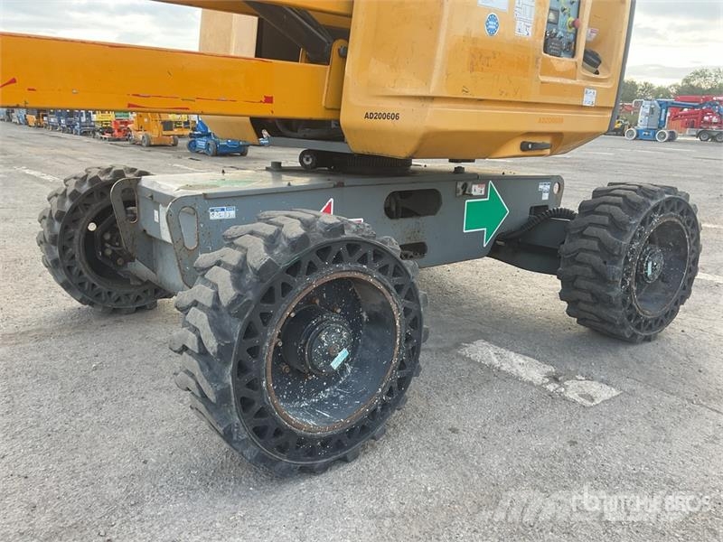 Haulotte HA16RTJ 4WD PRO Articulating Boom Lift Iseliikuvad poomtõstukid