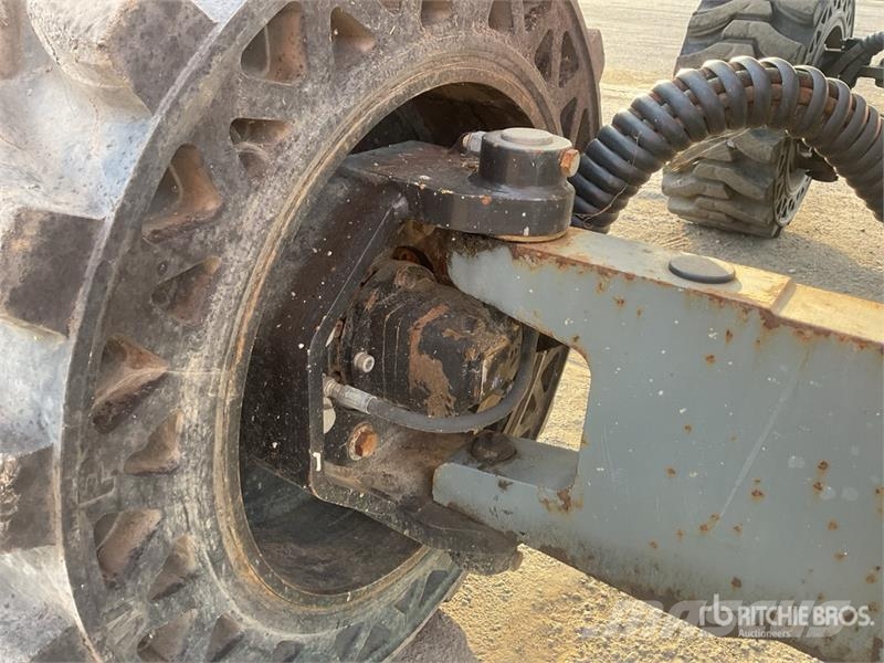 Haulotte HA16RTJ 4WD PRO Articulating Boom Lift Iseliikuvad poomtõstukid