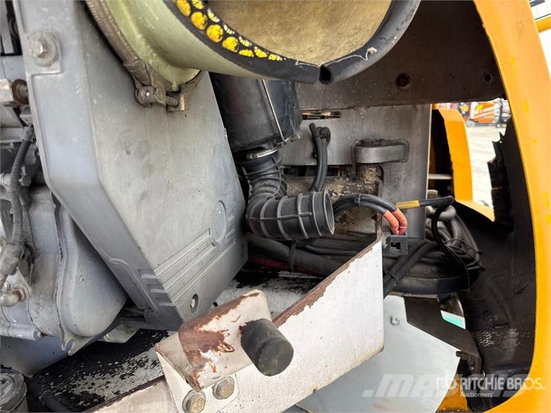 Haulotte HA18PX Articulating Boom Lift Plataformas elevatórias articuladas