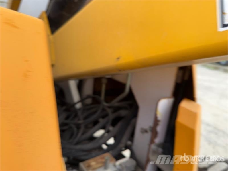 Haulotte HA18PX Articulating Boom Lift Plataformas elevatórias articuladas