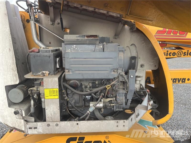 Haulotte HA18PXNT 4WD Diesel Articulating Boom Lift Zglobne dvižne ploščadi